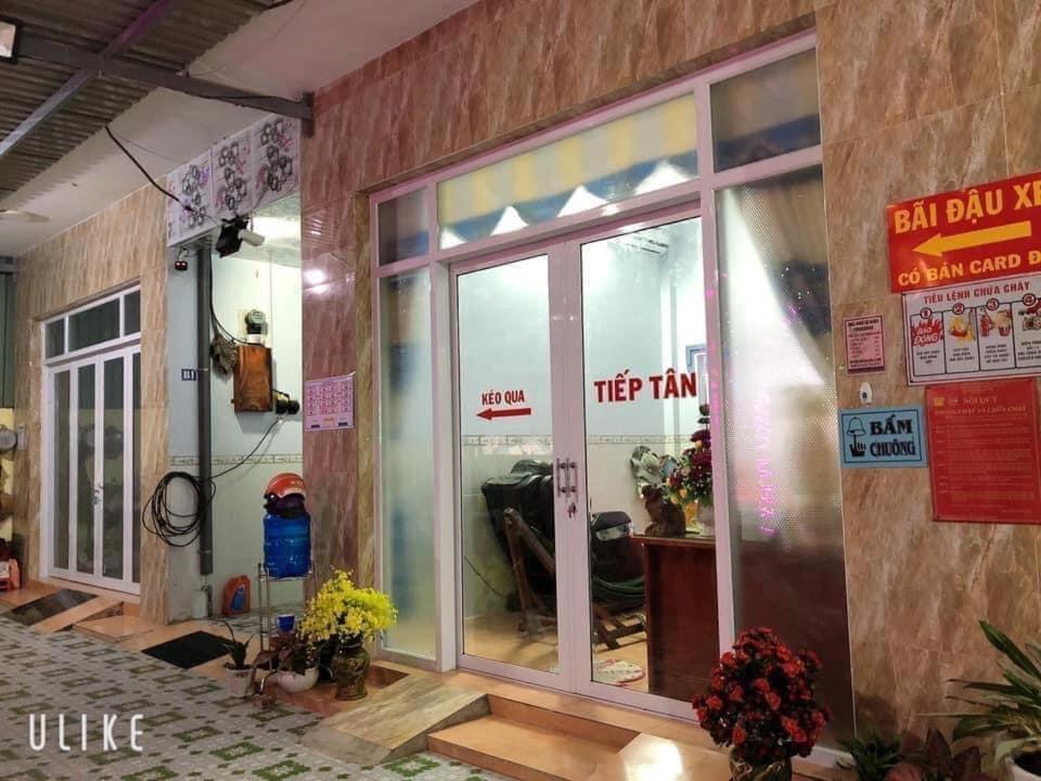 ホテル Nha Nghi Le Duoc ハティエン エクステリア 写真