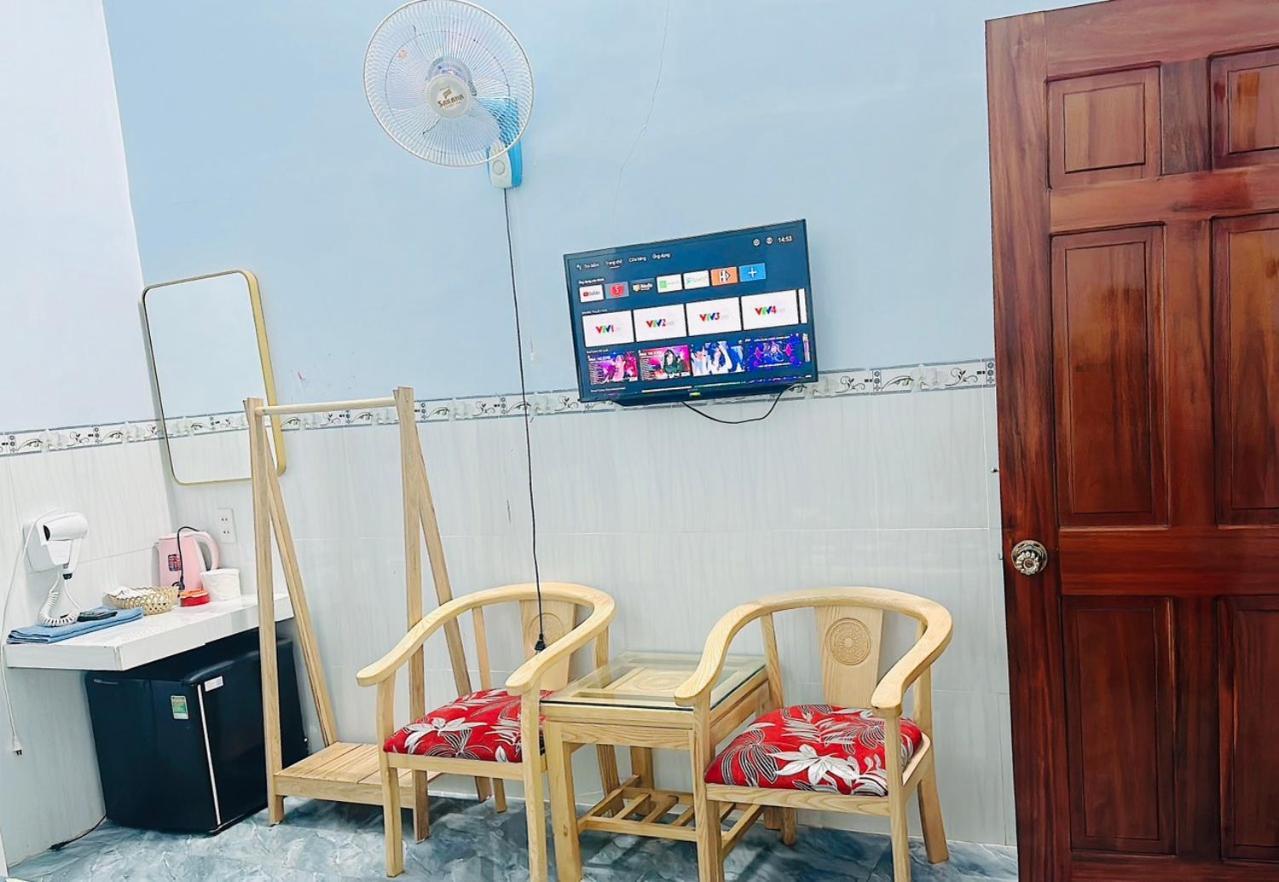 ホテル Nha Nghi Le Duoc ハティエン エクステリア 写真